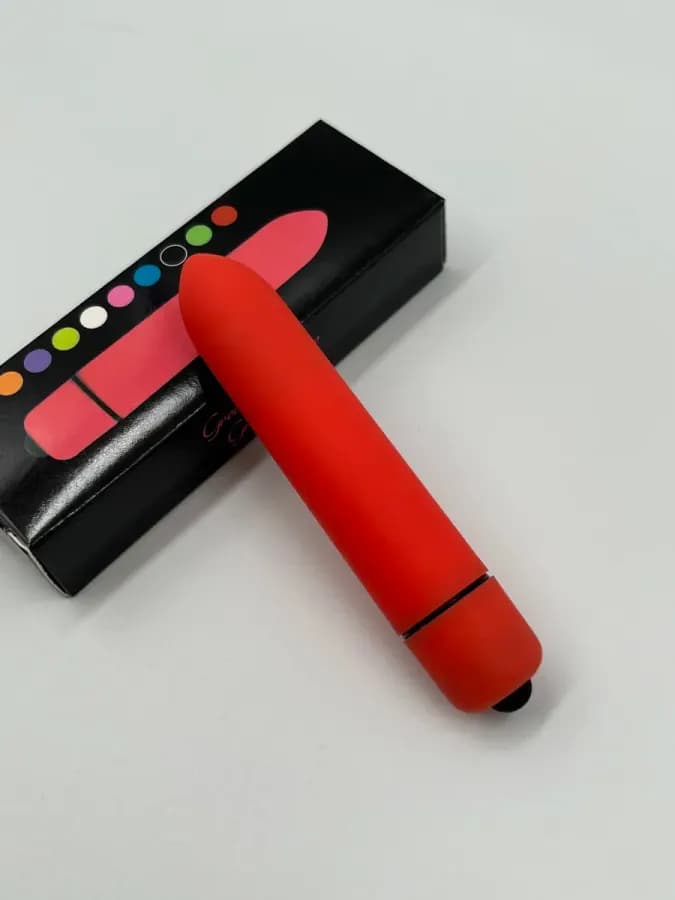 Вибропуля силиконовая WanderLove, красная, 9 см