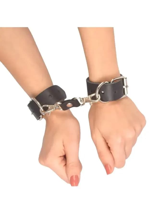 Наручники Новичок чёрные кожа